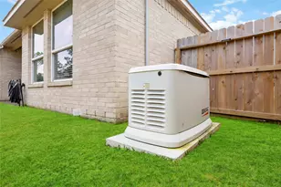 13201 Barons Cove Ln, Pearland, TX 77584 - Photo 28