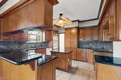 2439 Hodges Bend Circle, Sugar Land, TX 77479 - Photo 16