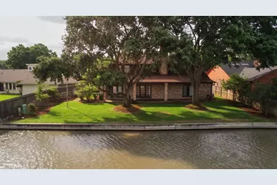 2439 Hodges Bend Circle, Sugar Land, TX 77479 - Photo 4