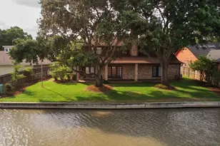 2439 Hodges Bend Cir, Sugar Land, TX 77479 - Photo 4