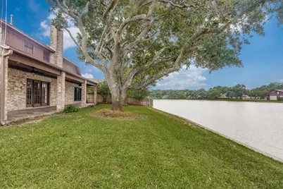 2439 Hodges Bend Circle, Sugar Land, TX 77479 - Photo 8
