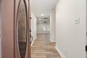 8131 Warren Rd, Houston, TX 77040 - Photo 2