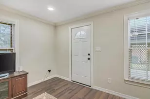 3702 Travis Dr, Beaumont, TX 77703 - Photo 6