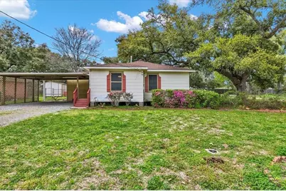 3702 Travis Drive, Beaumont, TX 77703 - Photo 2