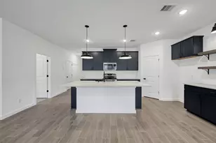 516 Monarch Trl, Huntsville, TX 77340 - Photo 6