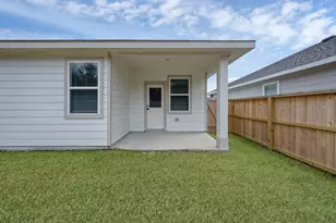 516 Monarch Trl, Huntsville, TX 77340 - Photo 18
