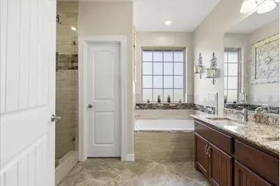 722 Bunkhouse Trail, Angleton, TX 77515 - Photo 20