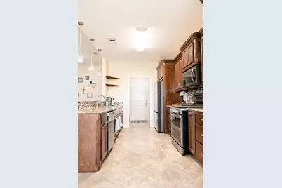 722 Bunkhouse Trail, Angleton, TX 77515 - Photo 4