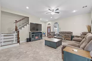 722 Bunkhouse Trail, Angleton, TX 77515 - Photo 8