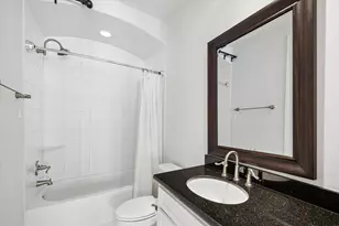 1303 Bobbitt Manor Ln, Houston, TX 77055 - Photo 28