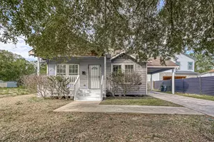 4813 Pederson St, Houston, TX 77033 - Photo 2