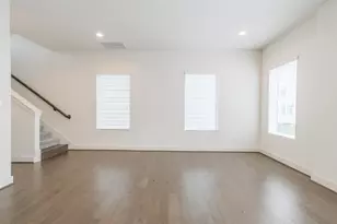 4817 Martin Oaks Ln, Houston, TX 77018 - Photo 6