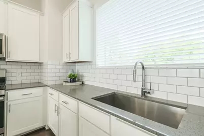 4817 Martin Oaks Lane, Houston, TX 77018 - Photo 14