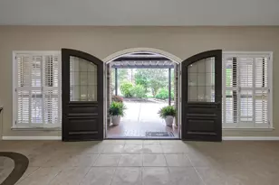 341 Rolling Hills Dr, Conroe, TX 77304 - Photo 4