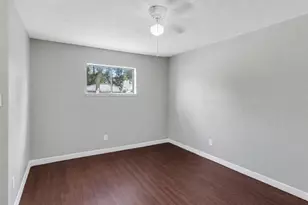 122 E Crosstimbers St, Houston, TX 77022 - Photo 12