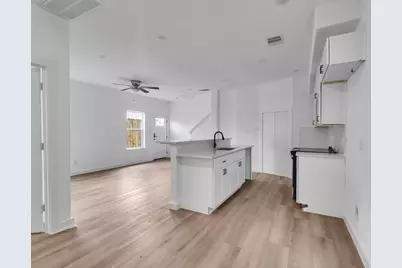 8629 Homewood Lane Unit B, Houston, TX 77028 - Photo 1