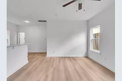 8629 Homewood Lane Unit B, Houston, TX 77028 - Photo 2