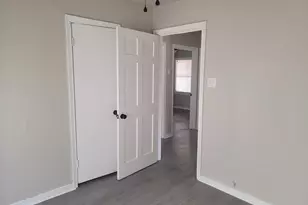 5322 Pershing St, Houston, TX 77033 - Photo 8