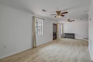 2128 59th St, Galveston, TX 77551 - Photo 12