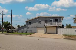 2128 59th St, Galveston, TX 77551 - Photo 8