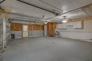 2128 59th St, Galveston, TX 77551 - Photo 42