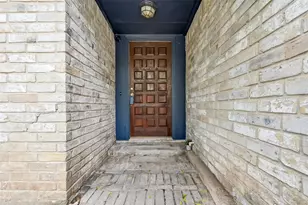 10510 Overview Dr, Sugar Land, TX 77498 - Photo 4