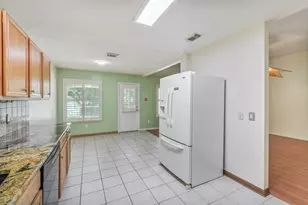 6806 Woodland Oaks, Magnolia, TX 77354 - Photo 10