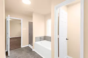 16751 N Rail Dr, Conroe, TX 77385 - Photo 18