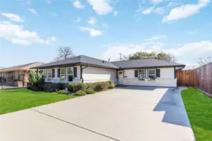 2011 De Milo Dr, Houston, TX 77018 - Photo 2