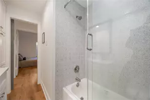 2011 De Milo Dr, Houston, TX 77018 - Photo 8