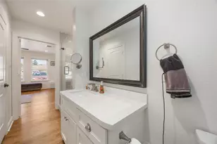 2011 De Milo Dr, Houston, TX 77018 - Photo 16