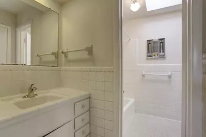 3703 Roseland Street #4, Houston, TX 77006 - Photo 6
