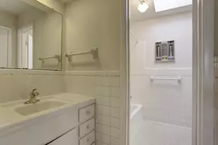 3703 Roseland St, Houston, TX 77006 - Photo 6