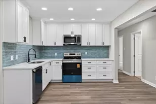 416 22nd Ave N, Texas City, TX 77590 - Photo 2