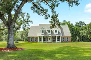 2211 County Rd 36, Angleton, TX 77515 - Photo 1