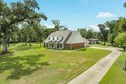 2211 County Road 36, Angleton, TX 77515 - Photo 2
