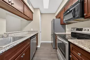 6111 Beverly Hill St, Houston, TX 77057 - Photo 4