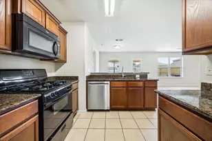 9907 Garnet Springs Dr, Rosharon, TX 77583 - Photo 6