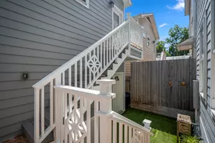 218 E 27th St, Houston, TX 77008 - Photo 8