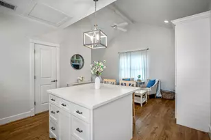 218 E 27th St, Houston, TX 77008 - Photo 12