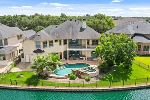 5 Camden Ct, Sugar Land, TX 77479 - Photo 4