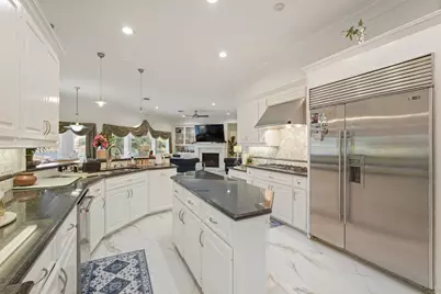 5 Camden Ct, Sugar Land, TX 77479 - Photo 14