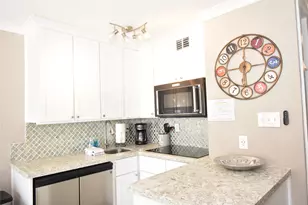6102 Seawall Blvd, Galveston, TX 77551 - Photo 6