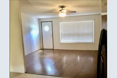 2107 Smith Street, Waller, TX 77484 - Photo 4