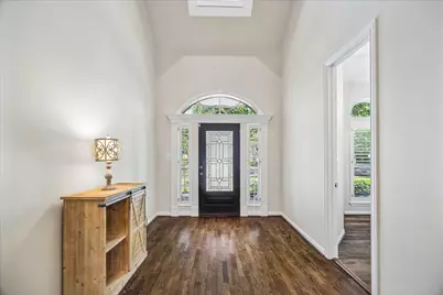 4003 Woodbriar Court, Sugar Land, TX 77479 - Photo 4