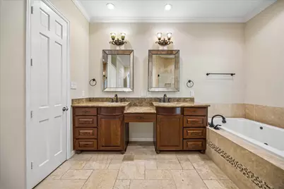 4003 Woodbriar Court, Sugar Land, TX 77479 - Photo 16