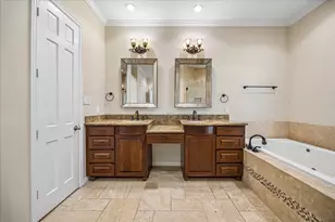 4003 Woodbriar Ct, Sugar Land, TX 77479 - Photo 16