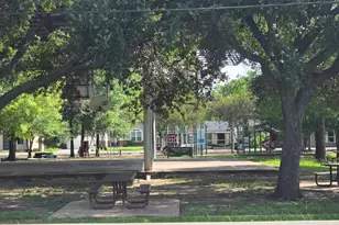 4532 Briscoe St, Houston, TX 77051 - Photo 14