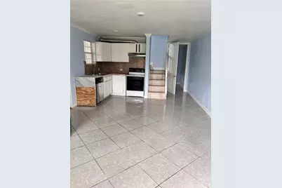 7301 Avenue K #B, Houston, TX 77011 - Photo 2