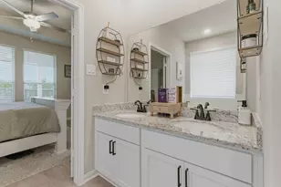 25486 Blossom Ct, Montgomery, TX 77316 - Photo 10